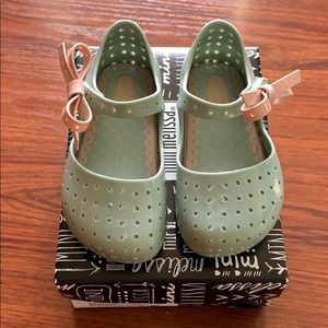 Mini Melissa Girls Mini Furadinha X Jane Flat